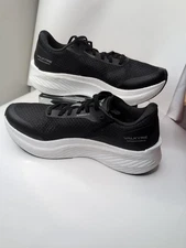 TYR Men's Valkyrie Speedworks Runner Shoes Black/White Men's 9.5 TRIED ON NWOB