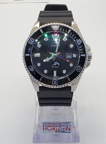 Casio - Diver, Stainless Steel Resin Band Men's Quartz Watch - MDV106-1A - Picture 3 of 8