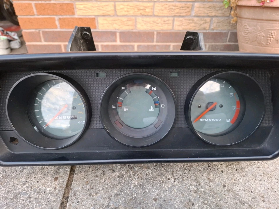 CLASSIC MINI COOPER S 1990 GENUINE ROVER SPEEDO SPEEDOMETER DASH only SURROUND  - Image 4 of 4