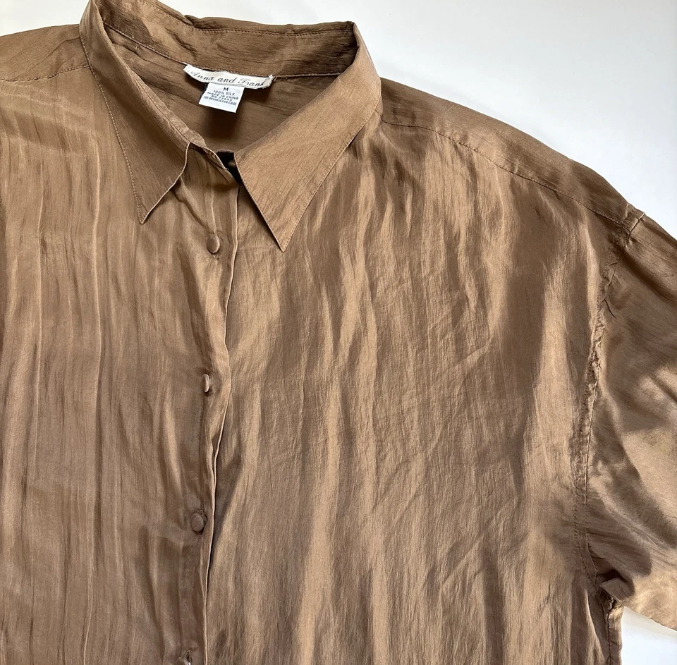 Blusa Feminina Vintage Anna and Frank Marrom Seda com Botões Tamanho M Média - Imagem 3 de 4