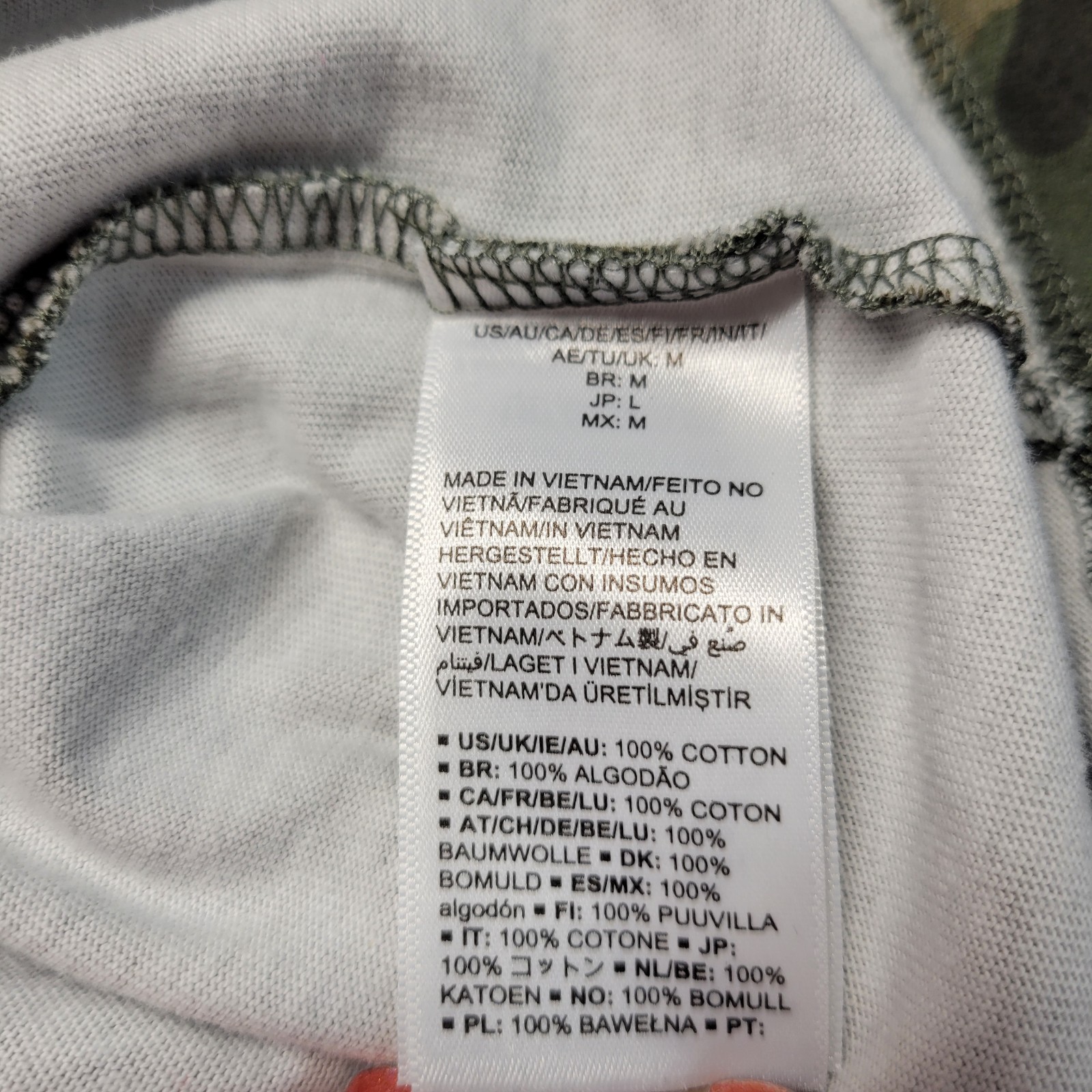 Amazon Essentials Medium Slim Classic Camo Crewne… - image 9