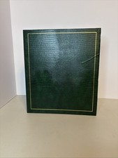 Green Scrapbook Binder 2.5 with 44 Pages