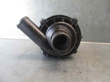 Pompe à eau Mercedes 320
