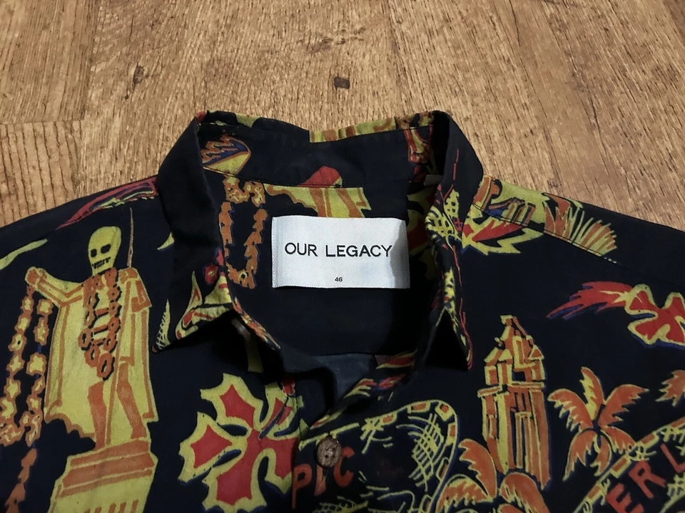 OUR LEGACY RARE SHORT SLEEVE SHIRT WITH MISANTHROPIC WONDERLAND PRINT, SIZE: 46 - Image 4 of 4