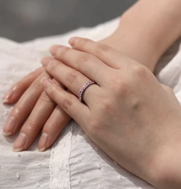 Anillo de compromiso de titanio de 3 mm para mujer con circonita cúbica anillo de boda de eternidad Foto 2 de 3
