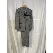 Kids world 4 piece suite size 8 SKU B018