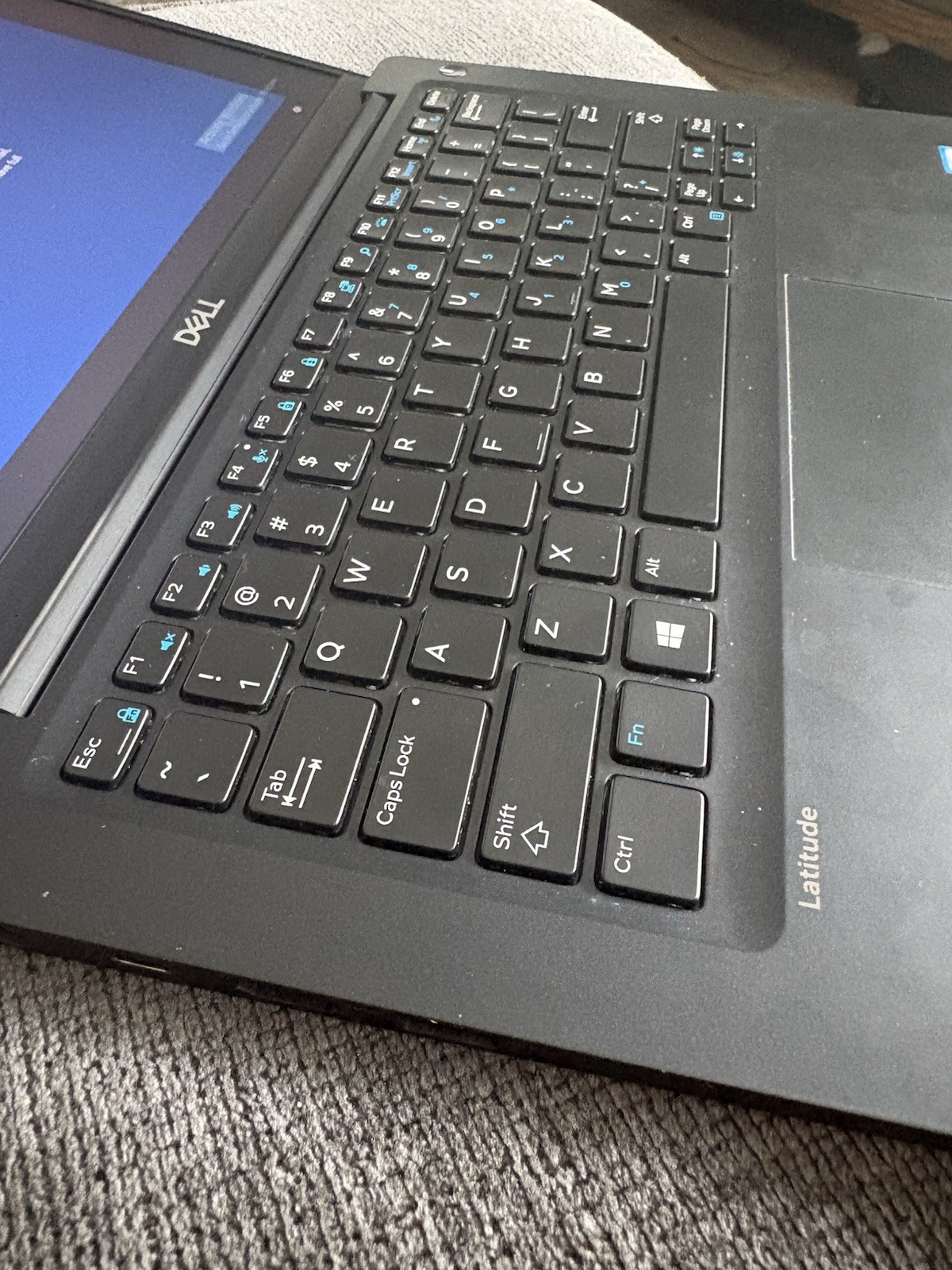 Dell Latitude 7380, 13-Inch Laptop, with Intel Core i5 7th Gen., Windows 10 Pro