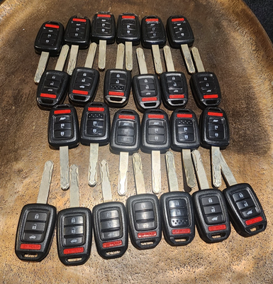 #ad Lot Of 25 Honda Head Keys Remote Entry OEM Used LOCKSMITH ASSORTED $199.95