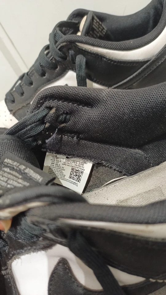 Size 8 - Nike Dunk Low Black White, photo 2 of 4