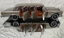 CMC 1/18 Mercedes Benz 600 Pullman Limousine 1963 Gold  #M-204 Ltd ED No. 0522