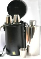 Three Hip Flasks & Cups Black Leather Shooting Decanter Caddy Flask Gift Set Three Hip Flasks & Cups Black Leather Shooting Decanter Caddy Flask Gift Set