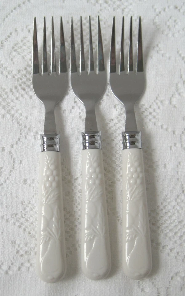 Lote de cubiertos con mango de plástico de acero inoxidable Gibson fruta blanca Foto 4 de 4