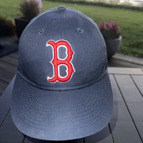 Cappello Boston Red Sox rosso/bianco scritta B on blu navy cappello giovane cappuccio anello gancio MLB USATO IN OTTIME CONDIZIONI - Foto 2 di 9