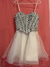 Nox Anabel Homecoming/cocktail prom/wedding dress -tried never worn -size XS