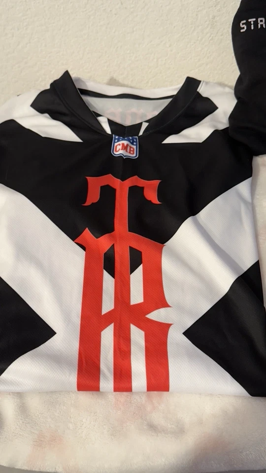 chris brown breezy bowl XX official merchandise - Image 3 of 4