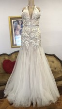 Terani couture Lace Wedding Embellished. Flower Gown Size 0, XS, Stunning NWT