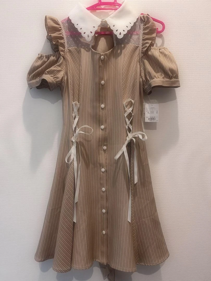 UNDERCOVER Abito stringato spalle aperte colletto scala miele segreto