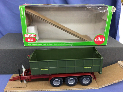 Siku 2879 1/32 Fortuna Hook Lift Trailer Wagon Farm Heavy Metal Boxed
