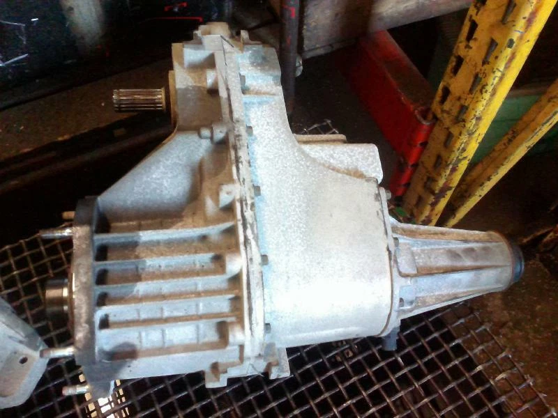 2002-2009 Chevy TrailBlazer Isuzu Ascender Transfer Case Assembly OEM - Image 2 of 4