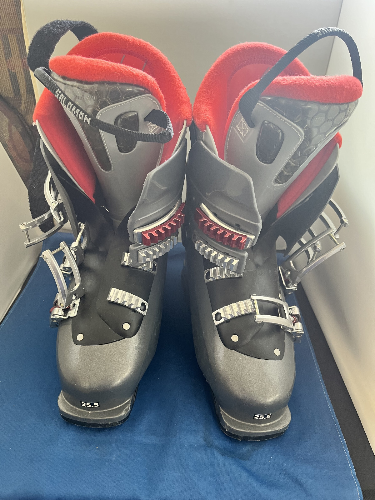 Scarponi da sci donna Salomon Irony 24.0 UK 5 ottimi da trovare vestibilità liscia inserzione di beneficenza