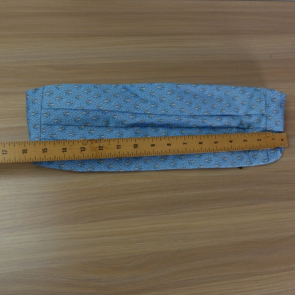 Vineyard Vines Cummerbund Para Hombres Plisado de Seda Ajustable Formal Náutico Tiburón EE. UU. Foto 3 de 4