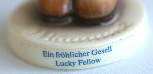 Goebel Hummel Collectors Club "Lucky Fellow" #560, 1989 Membership Year 1992/93 - Picture 6 of 7