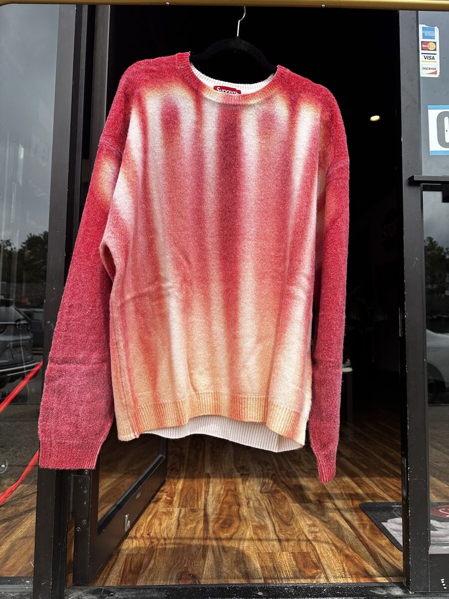 Supreme Blurred Logo Sweater Red L