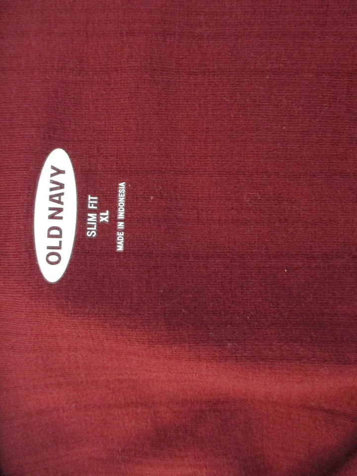 Top tejido Old Navy para mujer talla XL manga larga borgoña cuello en V Foto 3 de 4