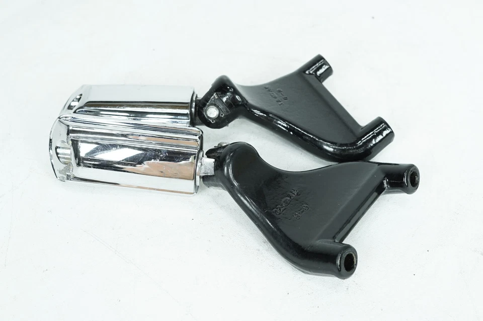 Harley Sportster XL1200 V 2012 setenta y dos estriberas izquierda y derecha de pasajero OEM Foto 2 de 4