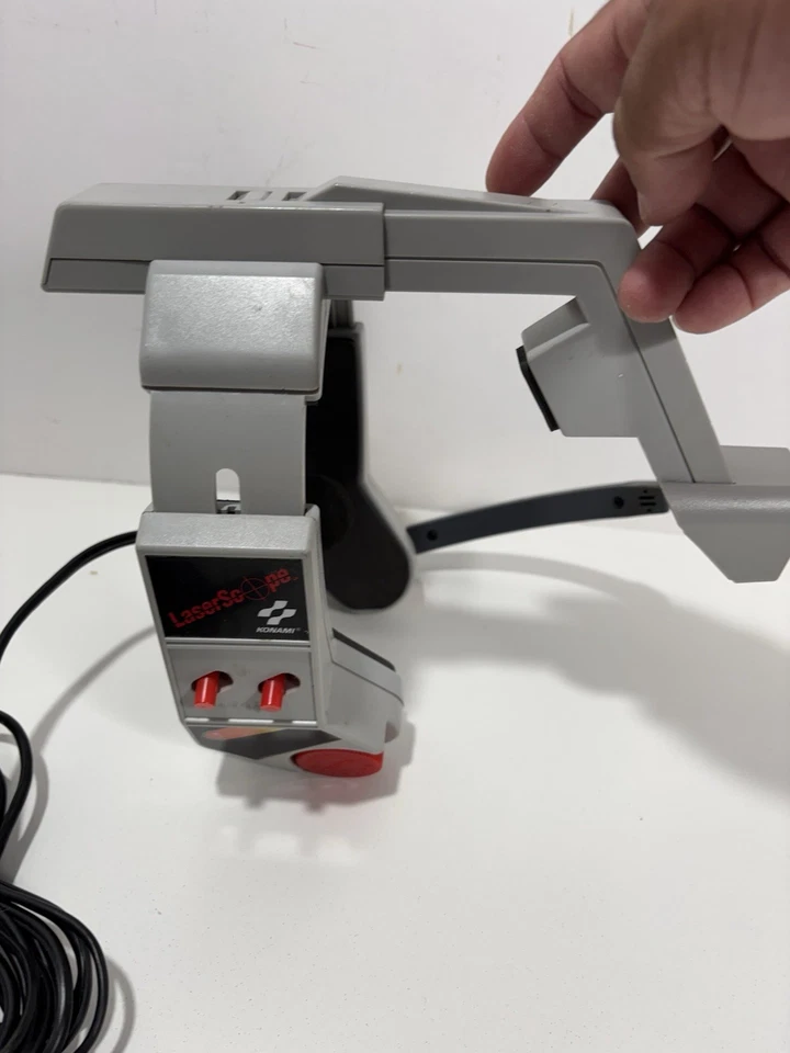 Лазерскоп Konami Nintendo NES непроверенный БЕЗ синего объектива непроверенный - Изображение 2 из 4