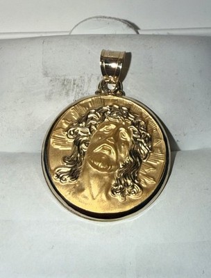 ESTATE Solid 14K Gold Head of Christ Religious Circle Pendant