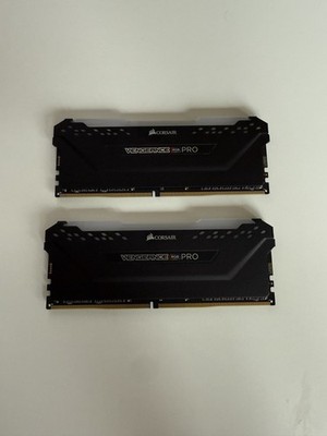 32GB Corsair Vengeance RGB PRO DDR4-3200 CL16 RAM Kit (2x16GB)   Schwarz