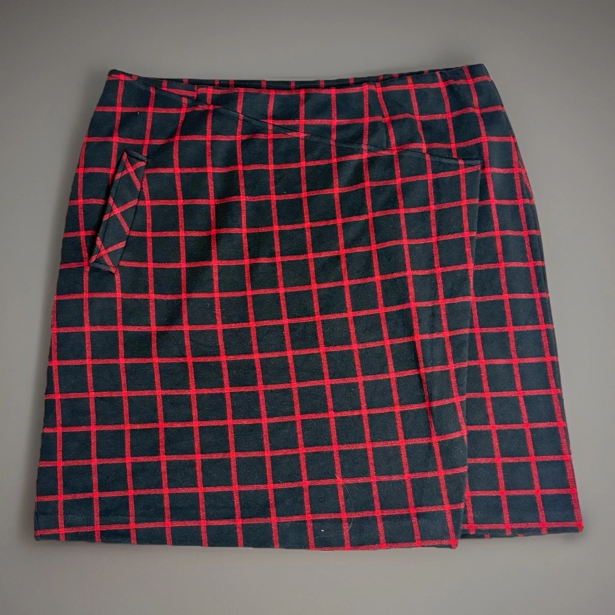 J. Jill Red & Black Size Large Plaid Faux Wrap Skirt Stretchy Cotton Modal Blend