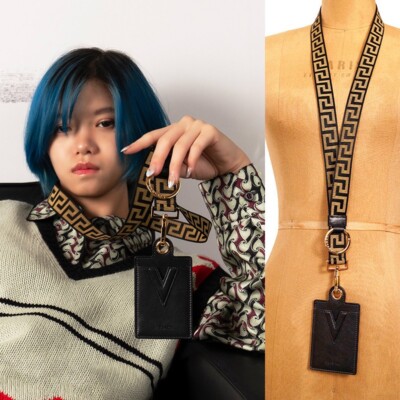 新品 ヴェルサーチ ケース カードケース チェーンショルダー Vロゴ 黒 ヴェルサーチ フラグメントケース カードケース コインケース ミニ財布