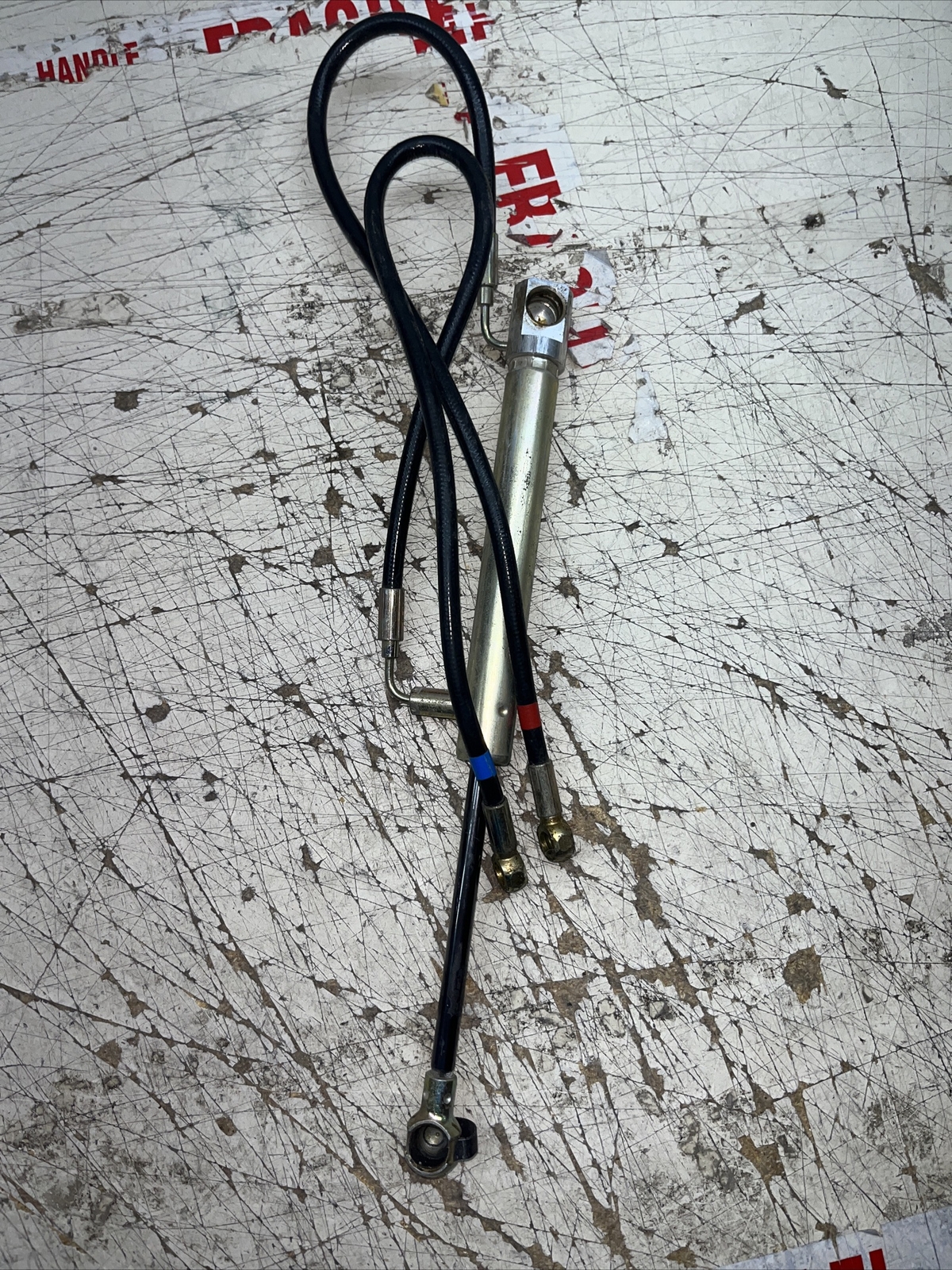 Trunk Lid Hydraulic Cylinder for BMW E65 745i 750i 760i 760Li 0308 Rear Trunk eBay