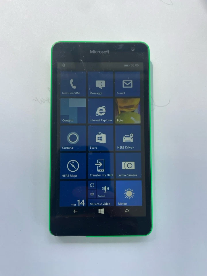 Smartphone Nokia Lumia 520 Verde Windows Phone USATO - Immagine 2 di 4