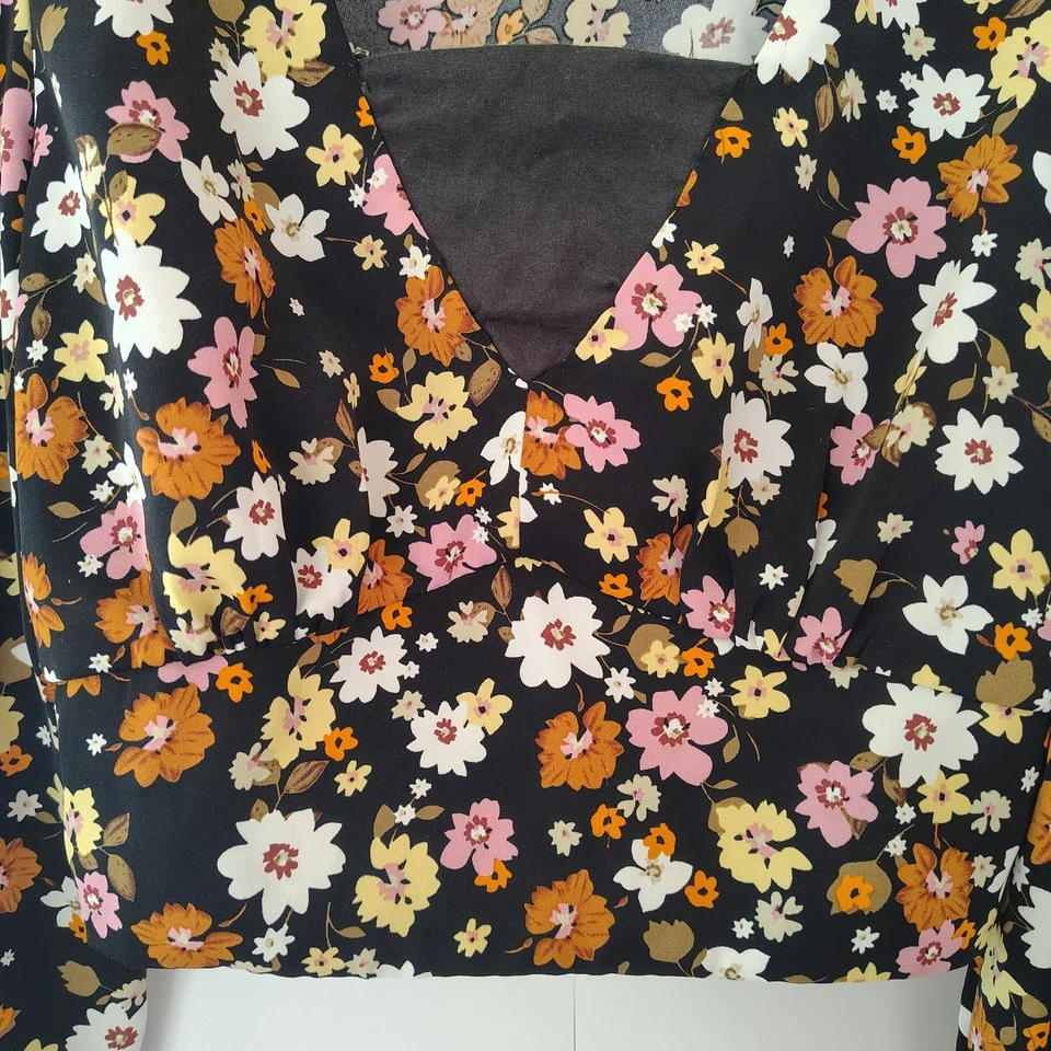 Top Corto Lush Y2K Lechera S Manga Abullonada Floral Coqueta Campesino Boho Festival Foto 3 de 4