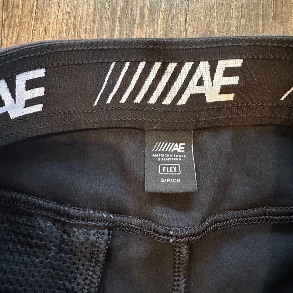 GUC American Eagle Men’s FLEX Sweat Pant Style Black Drawstring Shorts Size S - Image 4 of 4