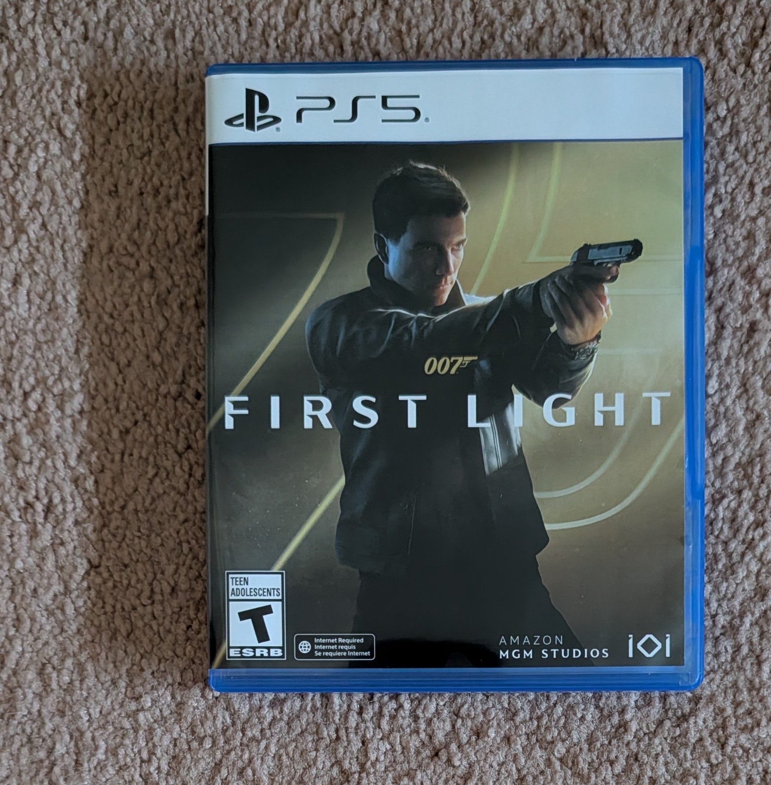 007 First Light - Sony PlayStation 5, Adult Owned