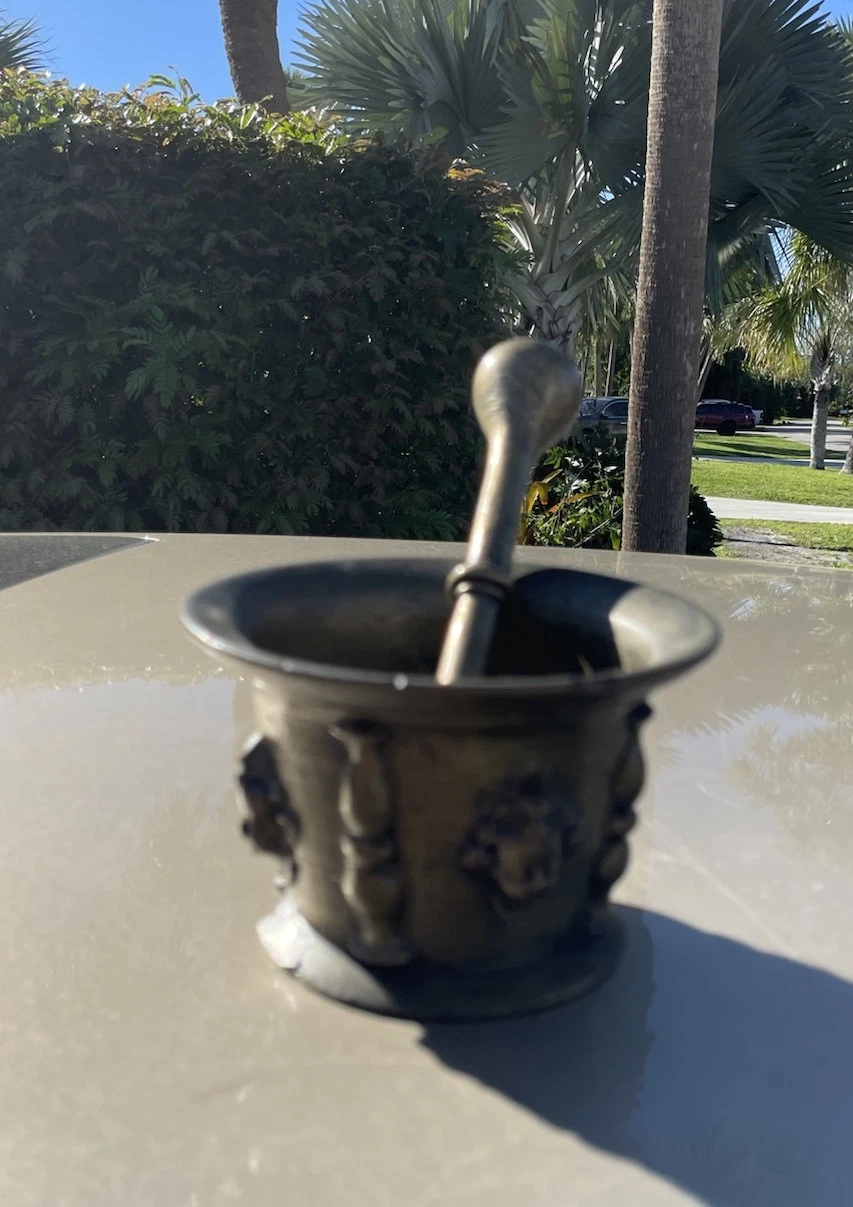 Bronze Mortar+ Pestle 17/18 Century Females Pearls Ex Collection
Opens in a new window or tab
