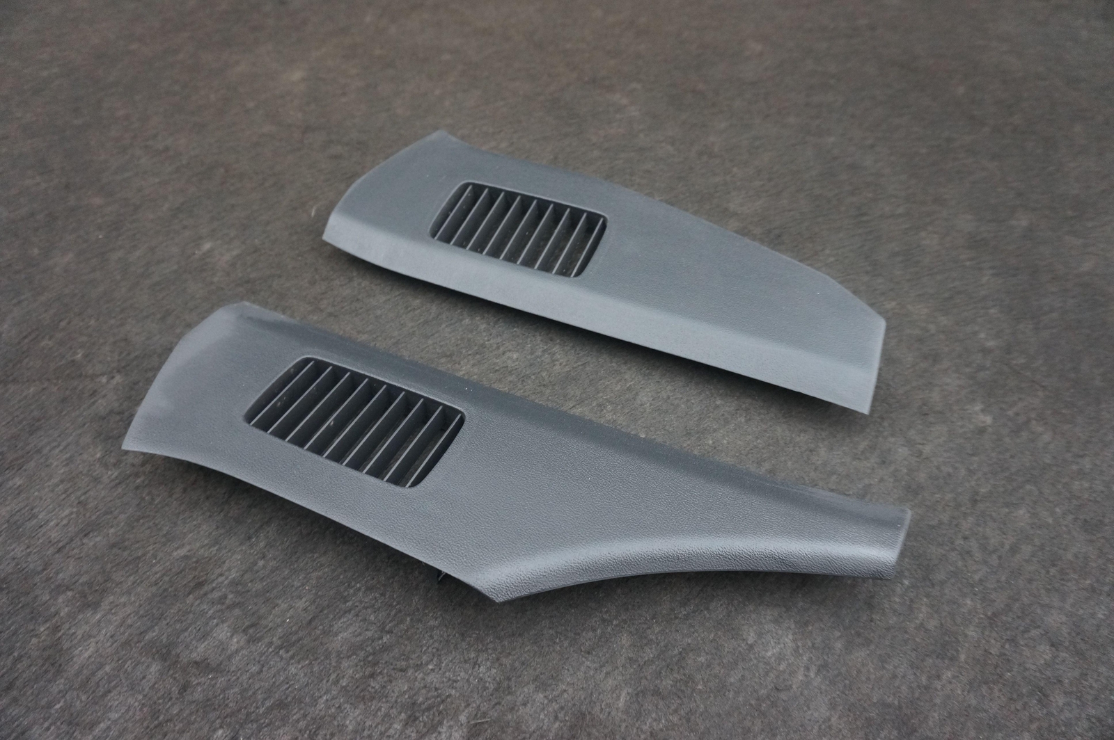 Set 2 Front Left & Right Dashboard End Cap Vent Panel 4S1857085 Audi R8 4S 18-24