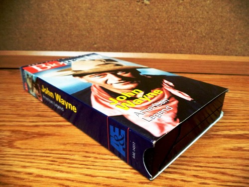 JOHN WAYNE, AMERICAN LEGEND (VHS 1998) A&E BIOGRAPHY - Picture 4 of 4