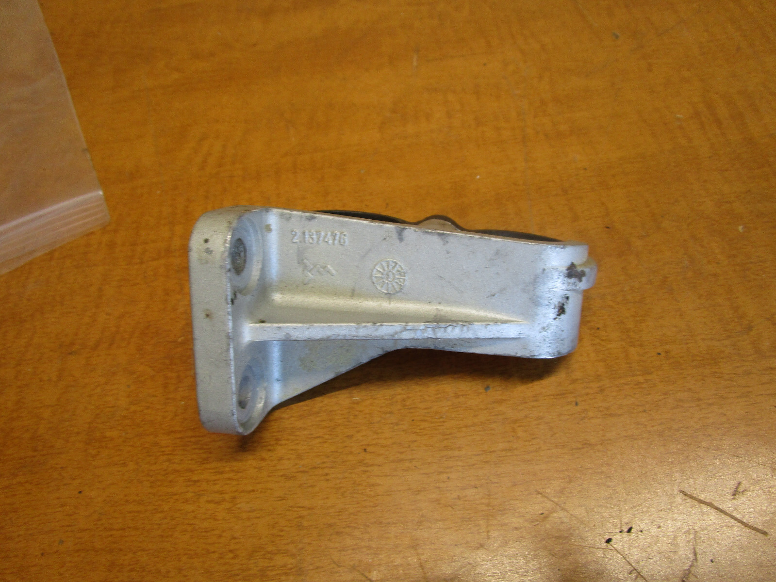 Ferrari 348, Mondial t - Gear Box Cables Support Bracket & Clamp - P/N 137476