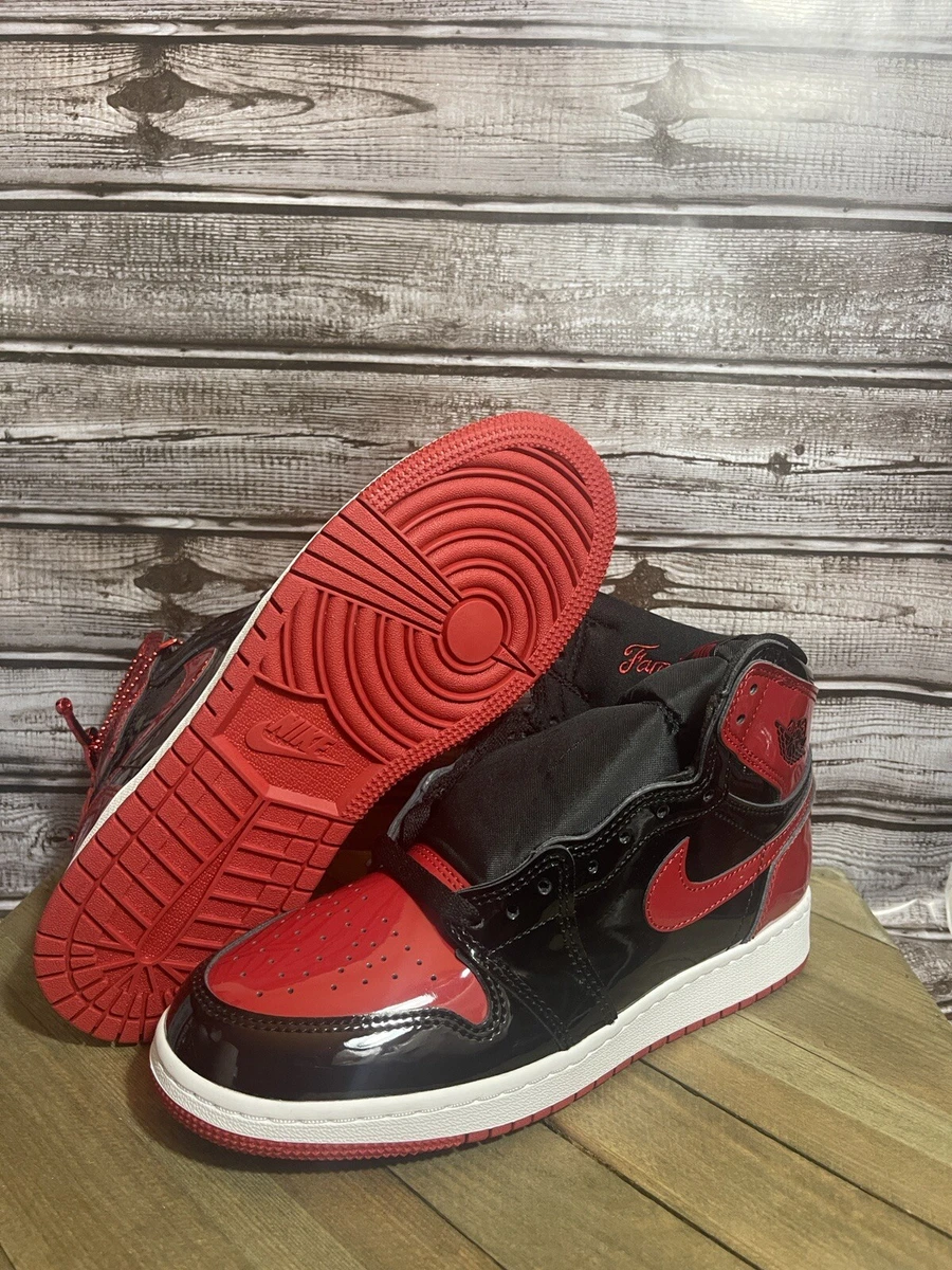 Air Jordan 1 Retro High OG Patent Bred