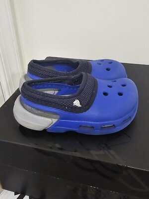Crocs Baby - Toddler Boys Clogs Size 6- 7 Blue  Sandal