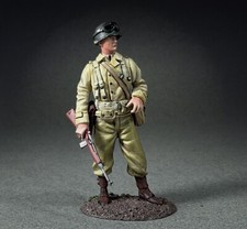 BRITAINS WORLD WAR 2 ALLIES 25271 U.S. ARMORED INFANTRY COMPANY OFFICER WITH M1