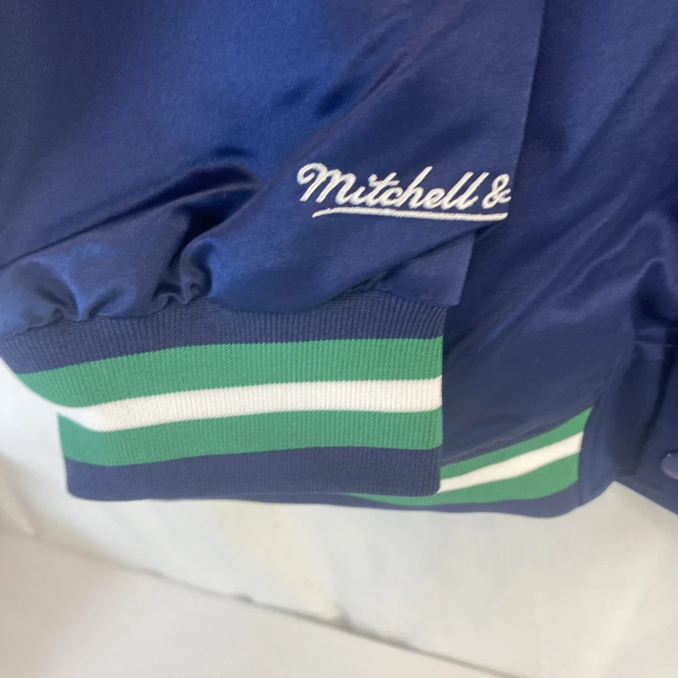 Nueva Chaqueta a Presión Dallas Mavericks Para Hombres Tallas Mitchell & Ness Light Satin 2XL Nueva Foto 4 de 4