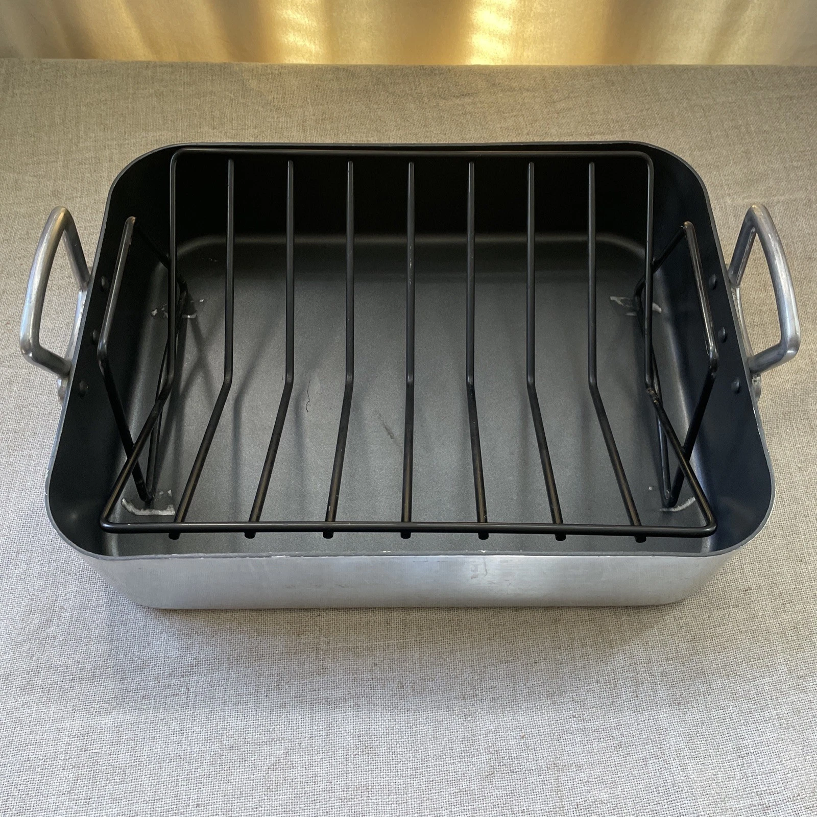 Nonstick Rectangular Roasting Pan With Rack 16” X 12” X 4”