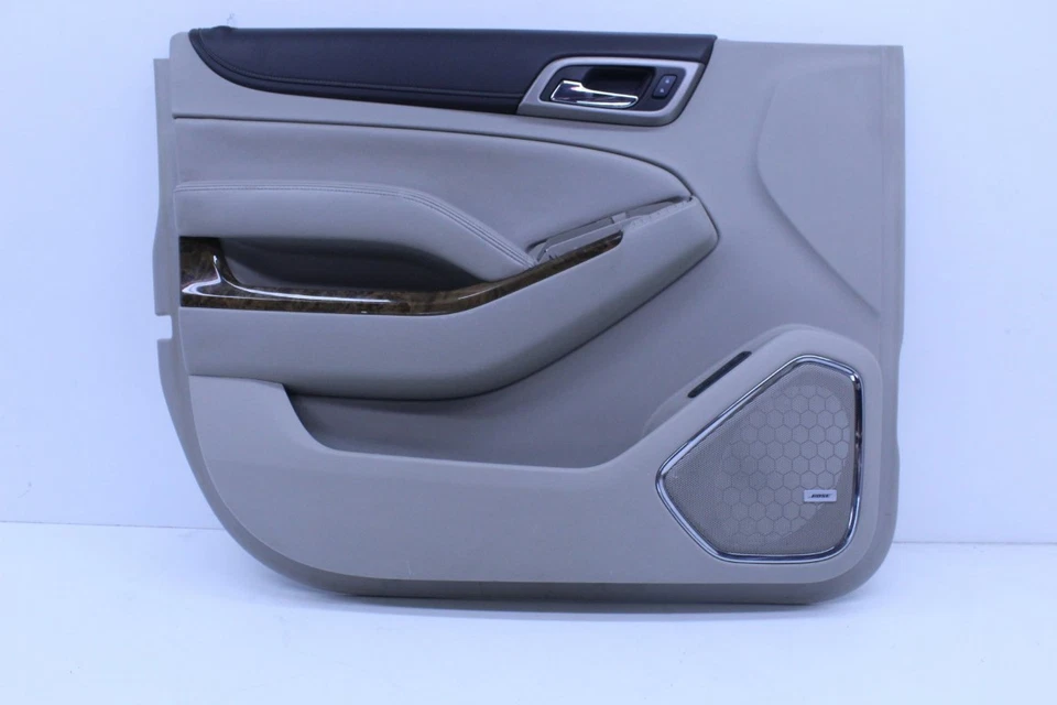 2015-2017 GMC Yukon Left Front Driver Door Panel Shale 84192394 OEM Used Foto 2 de 4