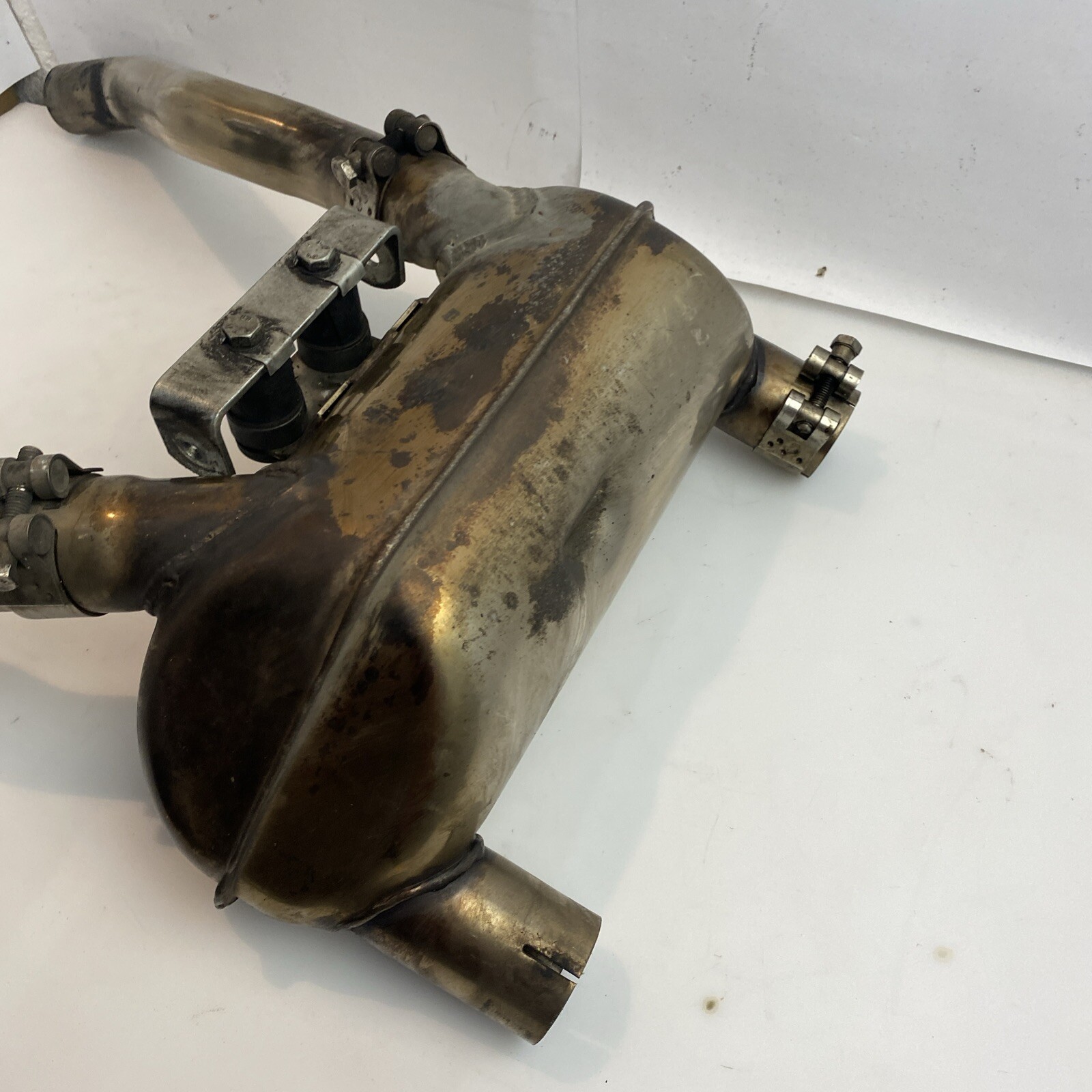 Moto Guzzi Sport 1100 Auspuff samler Krümmer Exhaust Expansion chamber G3430 eBay